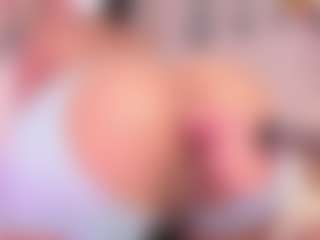 Tiffaannyyy's Live Sex Cam Show