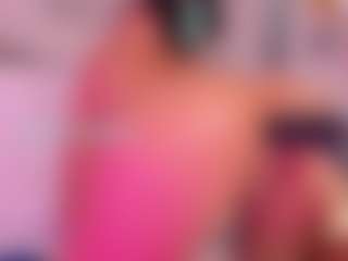 Tiffaannyyy's Live Sex Cam Show
