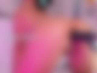 Tiffaannyyy's Live Sex Cam Show