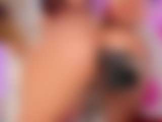 Tiffaannyyy's Live Sex Cam Show