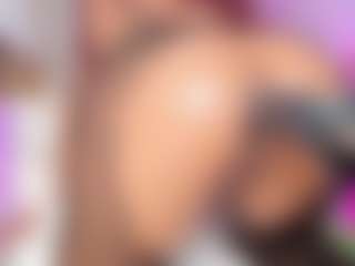 Tiffaannyyy's Live Sex Cam Show
