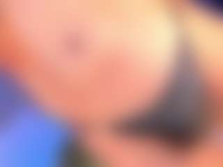 Live cam show with Bernosky - Small Tits on Camsoda