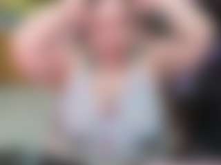 Live cam show with Softie-Sofy - Hairy Pussy on Soda Cam