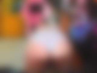 Live cam show with Softie-Sofy - Green Eyes on MyBangCams