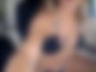 2tightwhite's Live Sex Cam Show