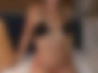 2tightwhite's Live Sex Cam Show