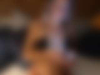 2tightwhite's Live Sex Cam Show