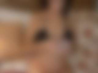 2tightwhite's Live Sex Cam Show