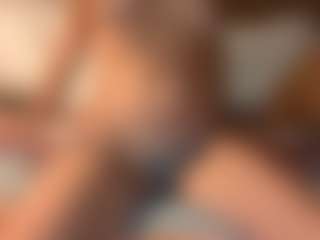 2tightwhite's Live Sex Cam Show