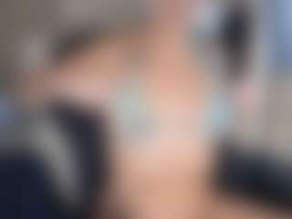 2tightwhite's Live Sex Cam Show