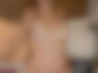 2tightwhite's Live Sex Cam Show