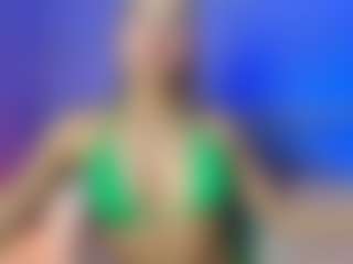 Live cam show with SOFLYCUTEFACE - Blonde Hair on AdultVida.com
