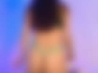 Live cam show with SOFLYCUTEFACE - Petite on SpunkLive
