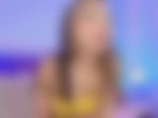 Live cam show with SOFLYCUTEFACE - Deepthroat on Dolls Live