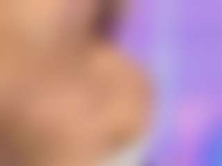Live cam show with SOFLYCUTEFACE - Blonde Hair Petite on Camsoda