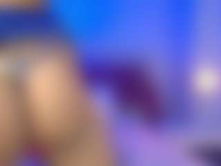 Pokaz na żywo z SOFLYCUTEFACE - Small Tits Toys na Camsoda