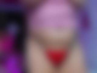 Live cam show with Lena Madison - Bedroom on Camsoda