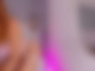 Spettacolo in cam dal vivo con my-friends-mom - Natural su Camsoda