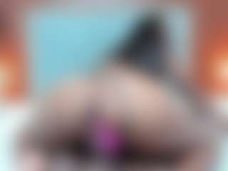 Live cam show with BECKY ROSE - Skinny Ebony on CamwithHer