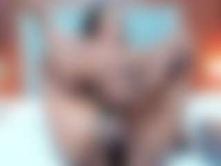 Live cam show with BECKY ROSE - Black Shaved Pussy on LiveSexCams6