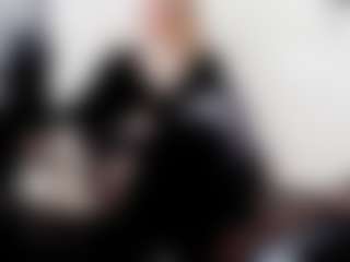 Live cam show with MsPERFECTION - Control on xDating