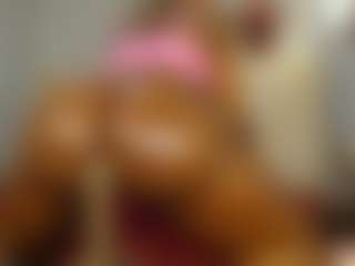 Caramel Empress's Live Sex Cam Show