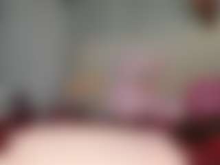 Live cam show with Caramel Empress - Bedroom Ebony on Milf Play