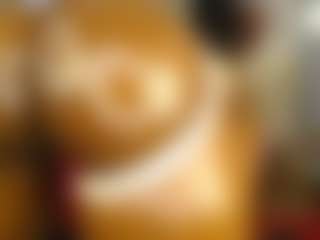 Live cam show with Caramel Empress - Ebony Toys on SmokeAndPoke