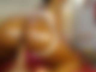 Live cam show with Caramel Empress - Bedroom Ebony on Camsoda