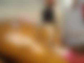Live cam show with Caramel Empress - Asshole Ebony on chickslive.net