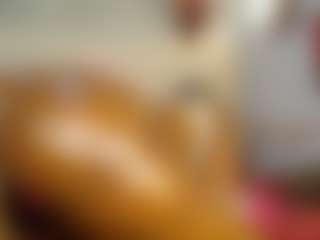 Live cam show with Caramel Empress - Ebony Toys on chickslive.net