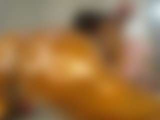 Live cam show with Caramel Empress - Bedroom Black on googirlz