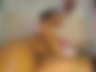 Live cam show with Caramel Empress - Black Dildo on hrnylive.com
