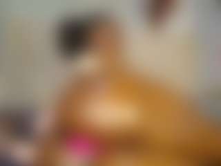 Live cam show with Caramel Empress - Spank Black on SxyPornLive