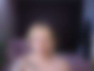 Live cam show with hott__mind - Mature MILF on CamClone