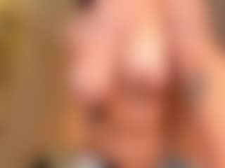 MaryLewis's Live Sex Cam Show