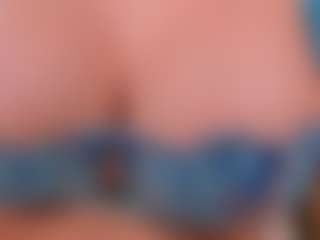 MaryLewis's Live Sex Cam Show