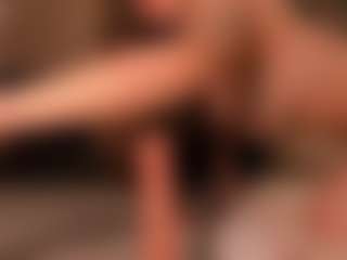 MaryLewis's Live Sex Cam Show