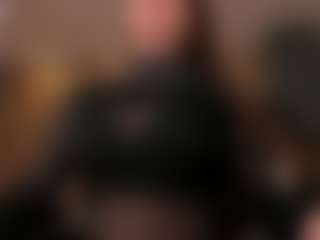 MaryLewis's Live Sex Cam Show