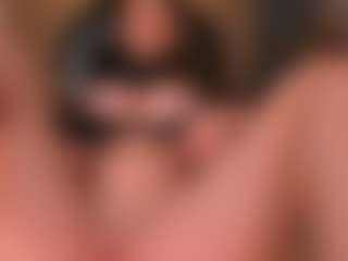 MaryLewis's Live Sex Cam Show