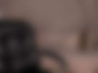 MaryLewis's Live Sex Cam Show