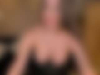 MaryLewis's Live Sex Cam Show