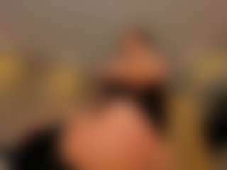 MaryLewis's Live Sex Cam Show