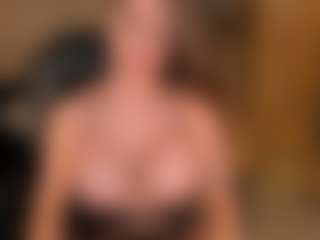 MaryLewis's Live Sex Cam Show