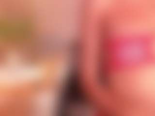 Live cam show with Bella Carteer - Facial on Camsoda