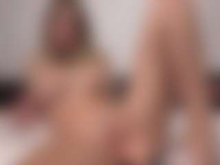 blonde_bigtits's Live Sex Cam Show