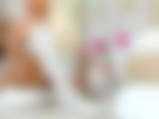 Live cam show with Lia - Striptease on iamadamtest123.com