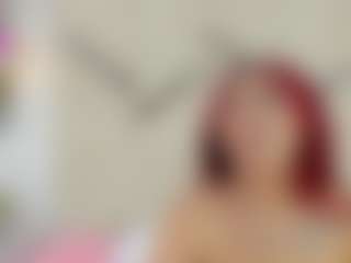 Live cam show with Lia - Teen (18+) on AdultVida.com
