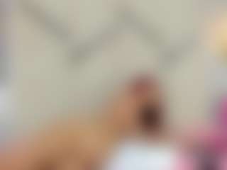 Live cam show with Lia - Squirt on Stripli.com