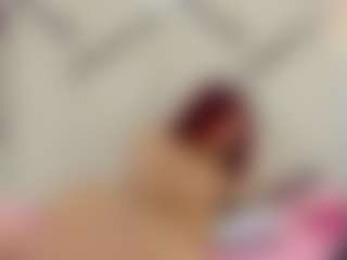Live cam show with Lia - Red Hair on Milfs Live